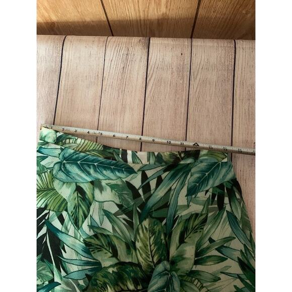 Roz & Ali skirt size small /medium green tropical leaf floral print mid length - Picture 8 of 9